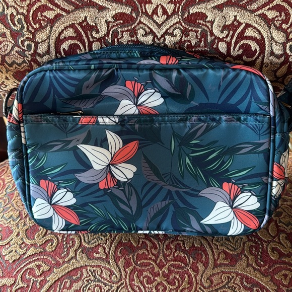 lug Carousel XL-LILY TL Crossbody. NWT Dark Green/Multi. RFID Protected. - Picture 2 of 5